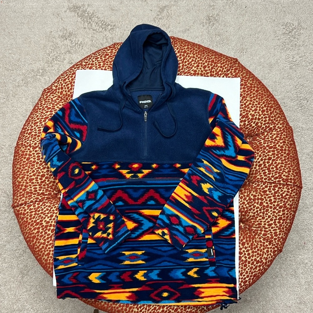 RSQ Like New Fleece Hoodie men’s small. Warm, colorful, excellent condition!